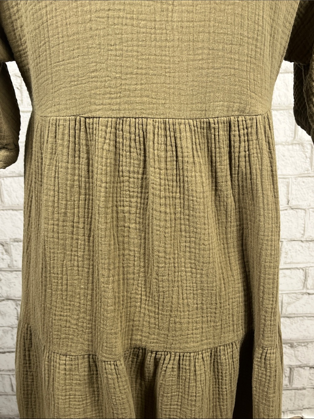 Olive Collared Button-Front Midi Dress - Picture 8 of 11